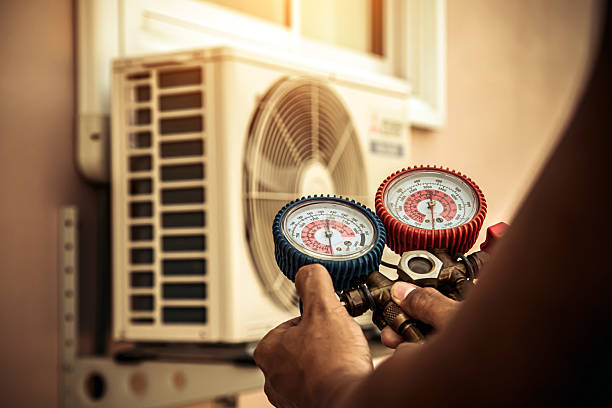 Professional Air Conditioning Service technician working in Saint Bernard, LA